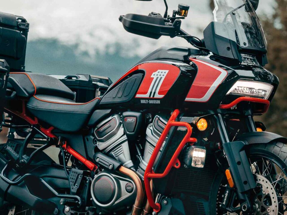 HarleyDavidson Pan America CVO Segura BMW R 1300 GS The Riders