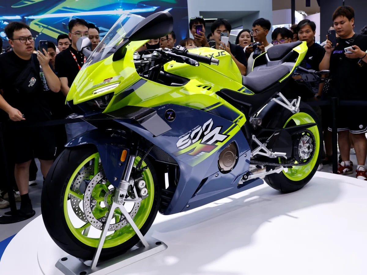 Zhang Xue ZX-500RR: A Chinesa que Desafia as Gigantes - The Riders