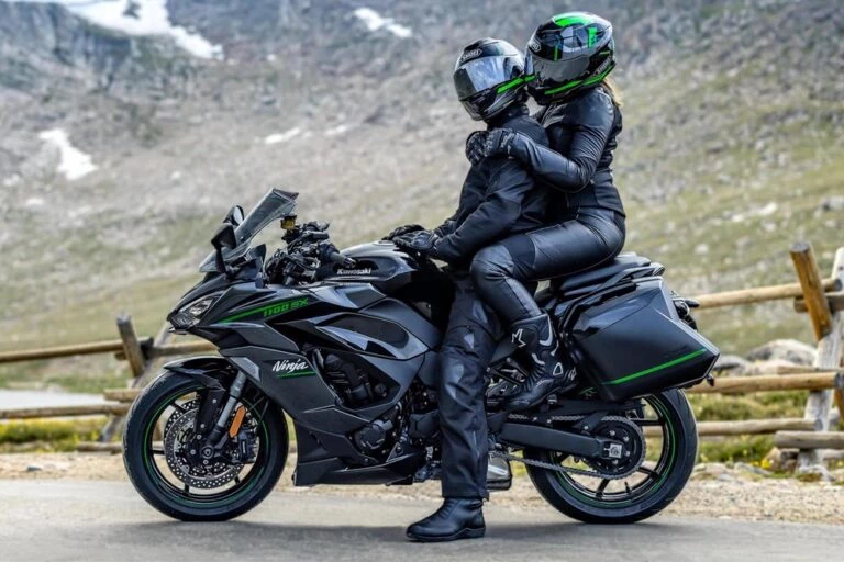 Kawasaki Ninja 1100 SX 2025