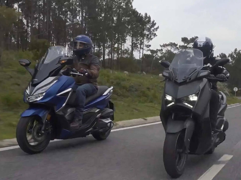 Honda Forza 350 vs Yamaha XMAX 300