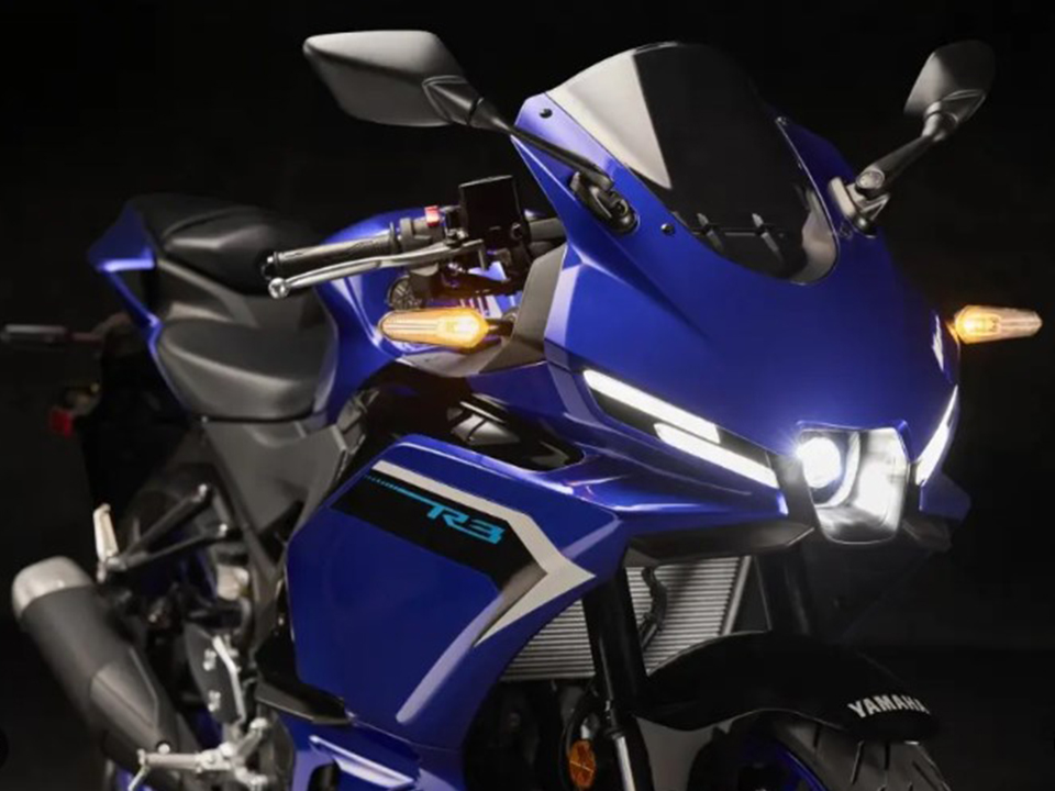 Yamaha R3 2025
