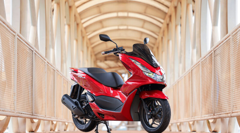 Dafra Cruisym 150 2025 vs. Honda PCX 160 2025
