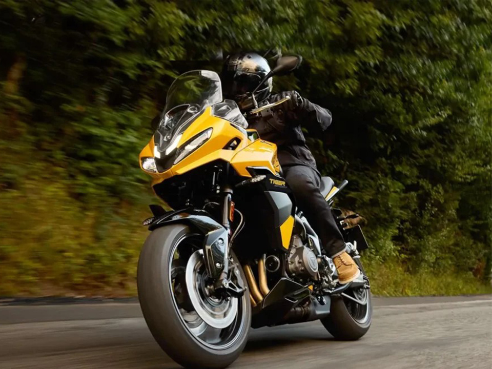 Triumph Tiger 800 Sport vs Tiger 660