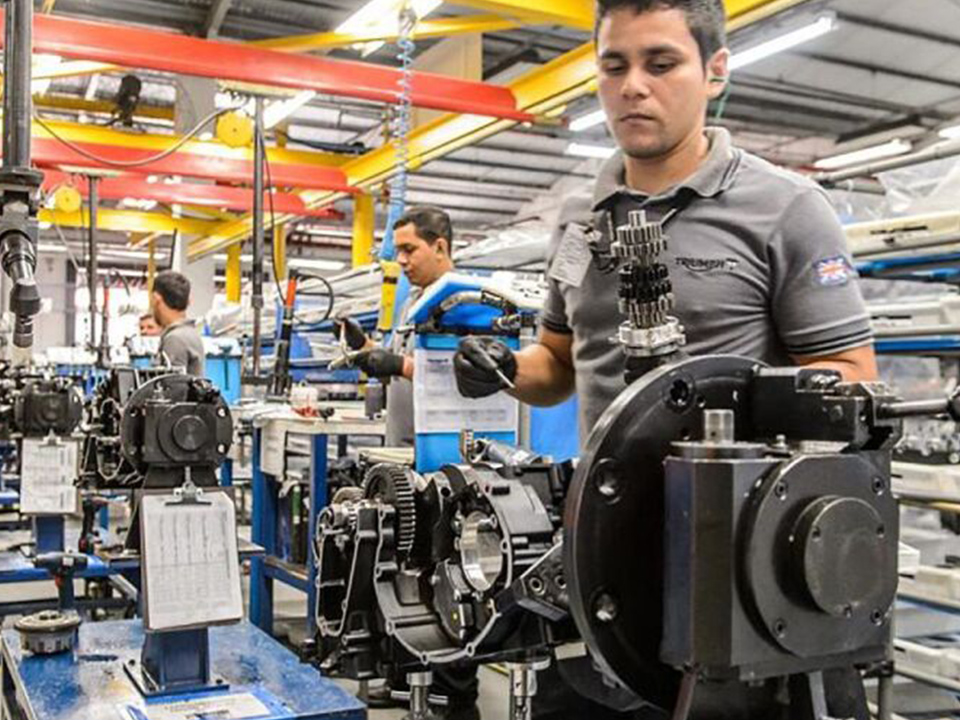 Triumph bate novo recorde no Brasil