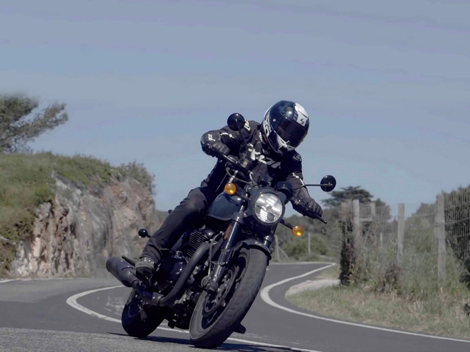 Royal Enfield Shotgun 650