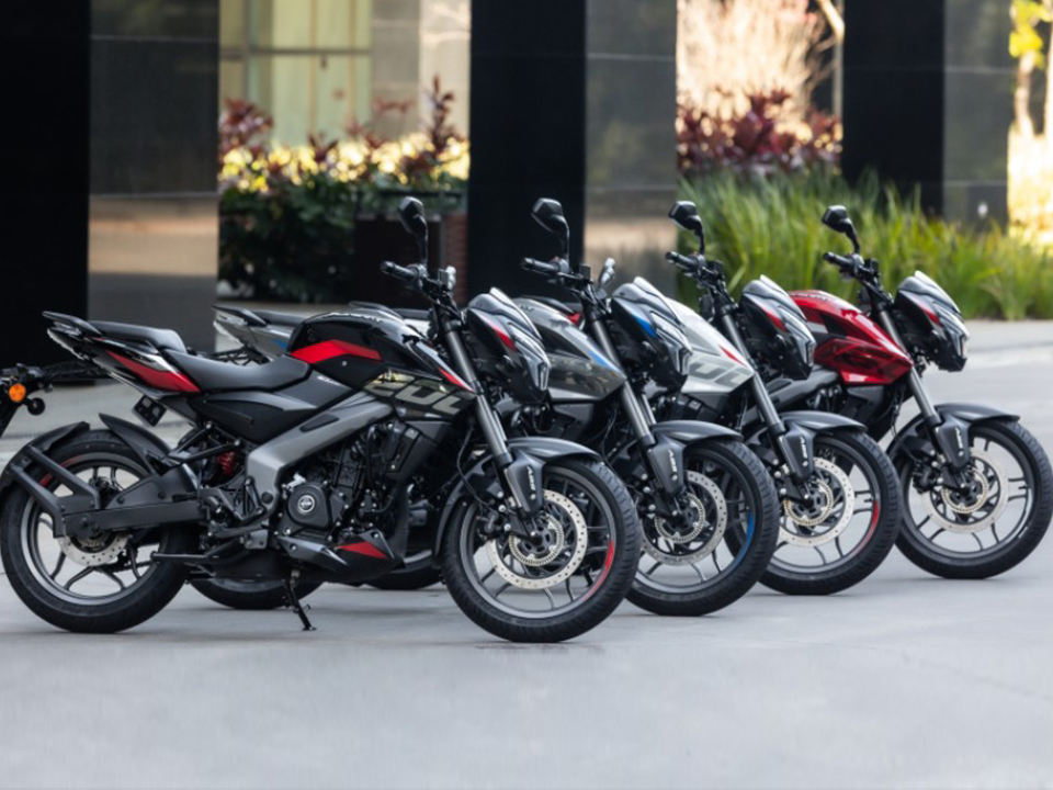 Bajaj Dominar NS 160