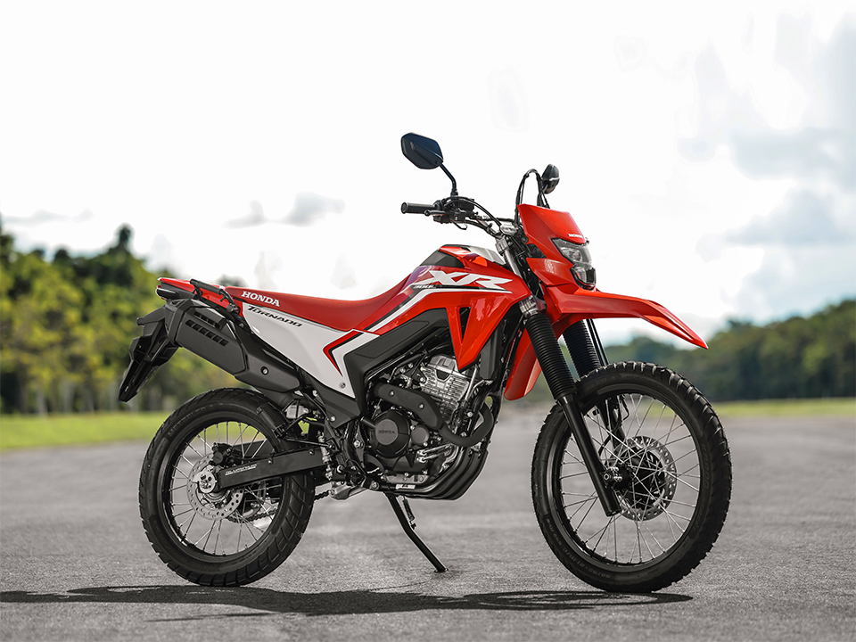 Honda Tornado 300 2025
