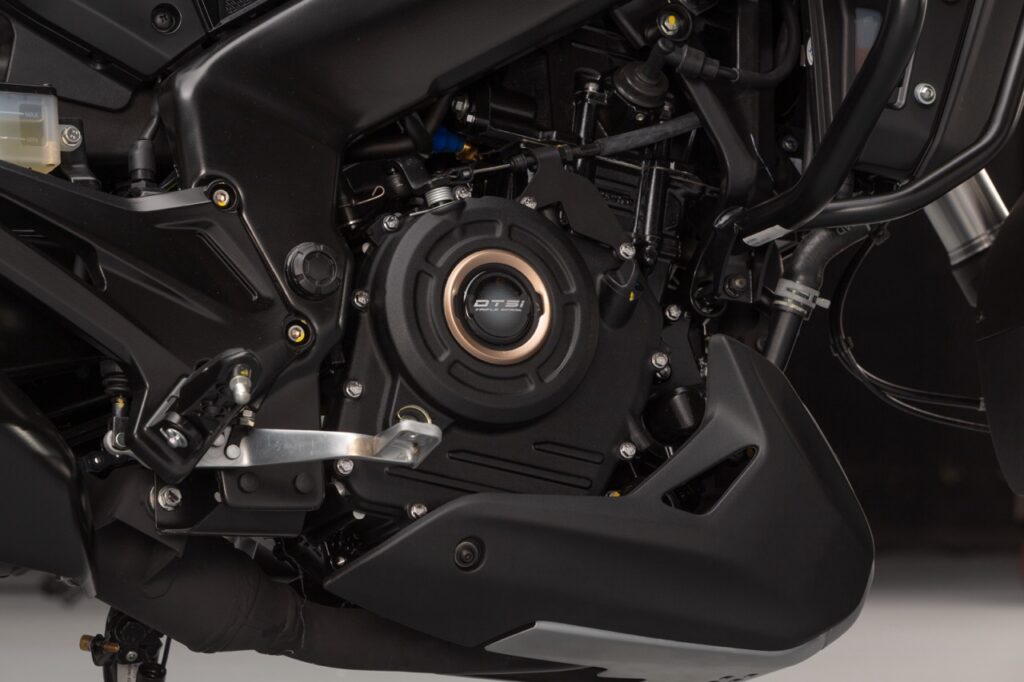 Bajaj Dominar 400 2025