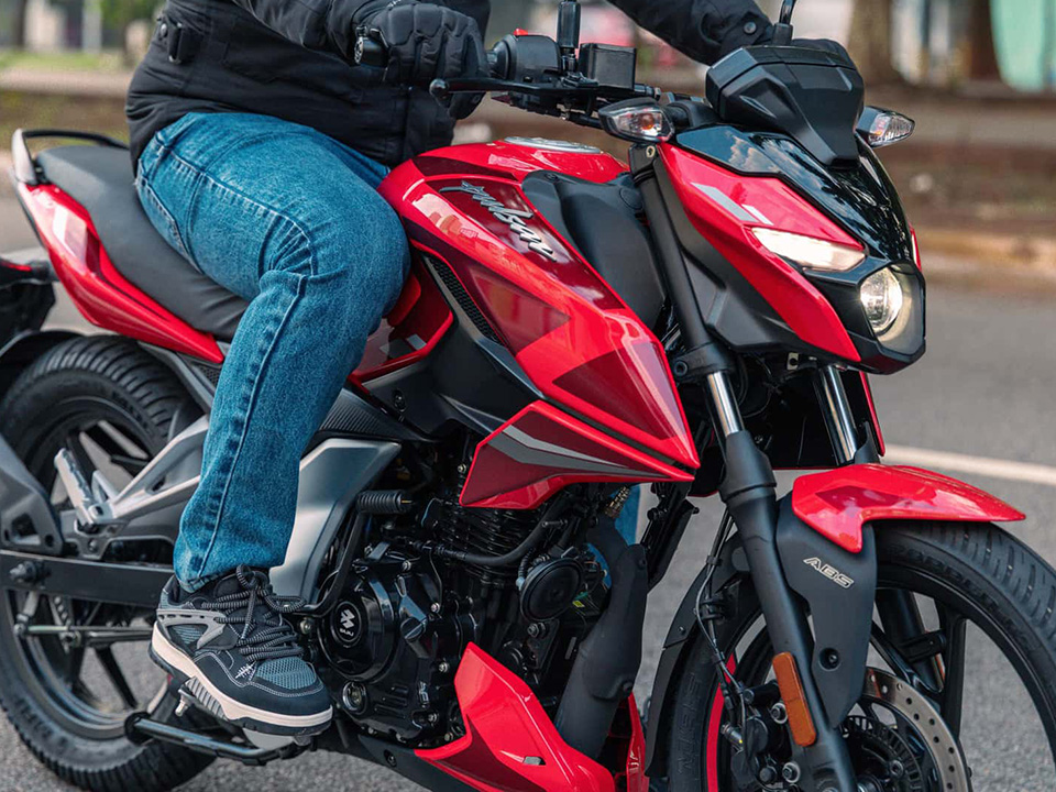 Bajaj Pulsar N150