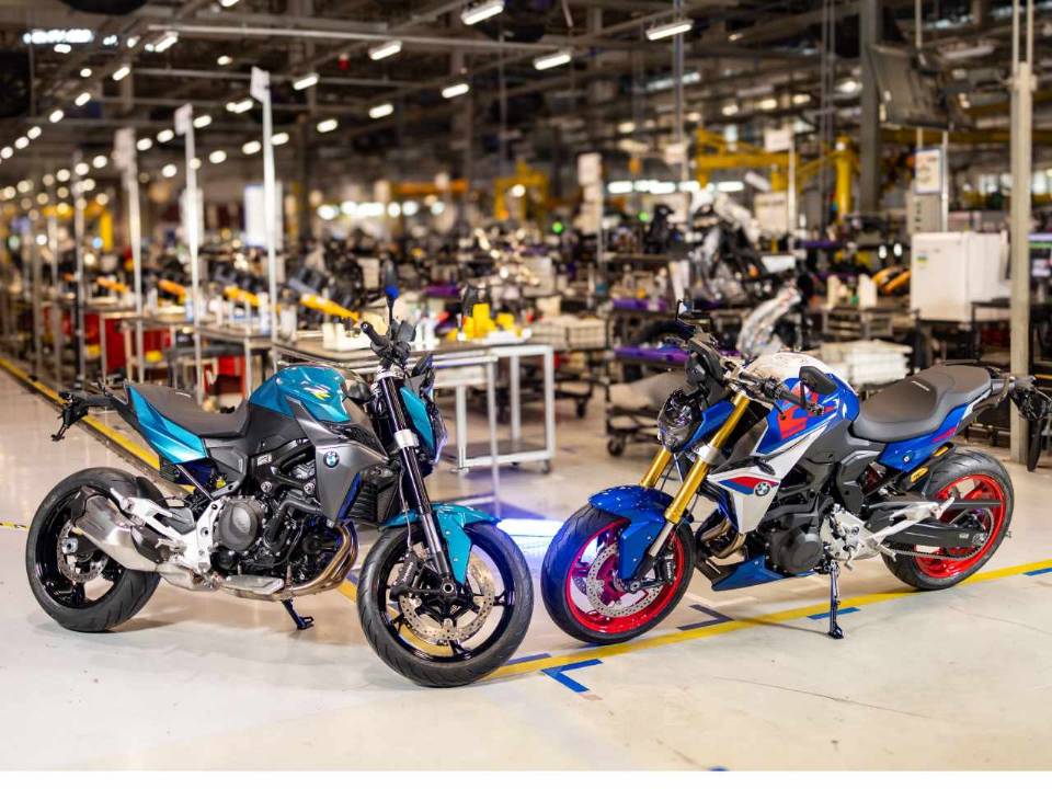 BMW F 900 R 2026