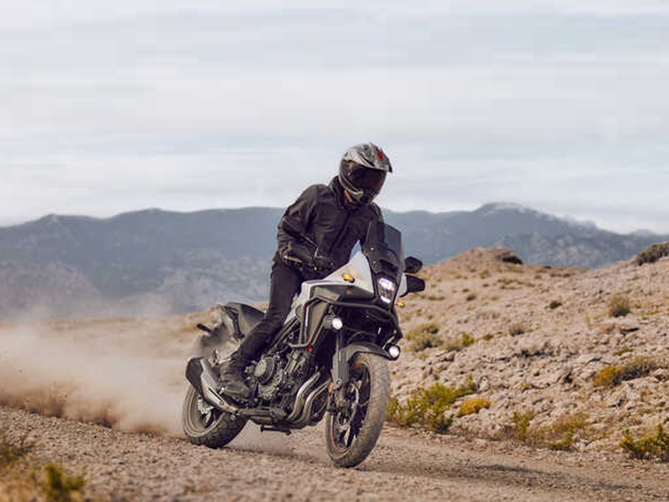 Honda NX500 e Hornet 500