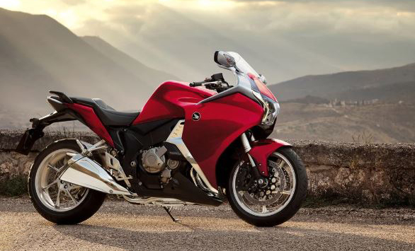 Honda VFR1200F em Ação