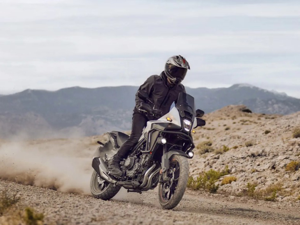 Honda NX 500 e CB 650R 2026