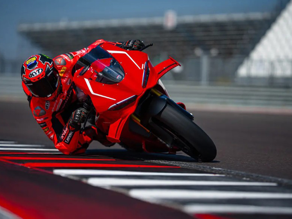 Ducati Panigale V4 R