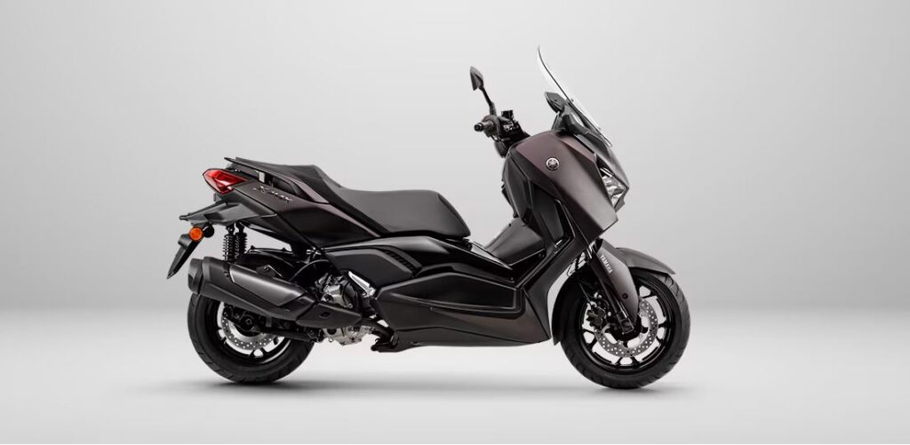 XMAX 300 Connected 2026