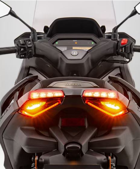 XMAX 300 Connected 2026