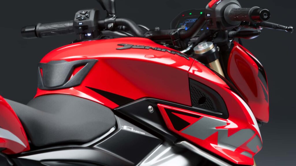 Bajaj Dominar NS400Z