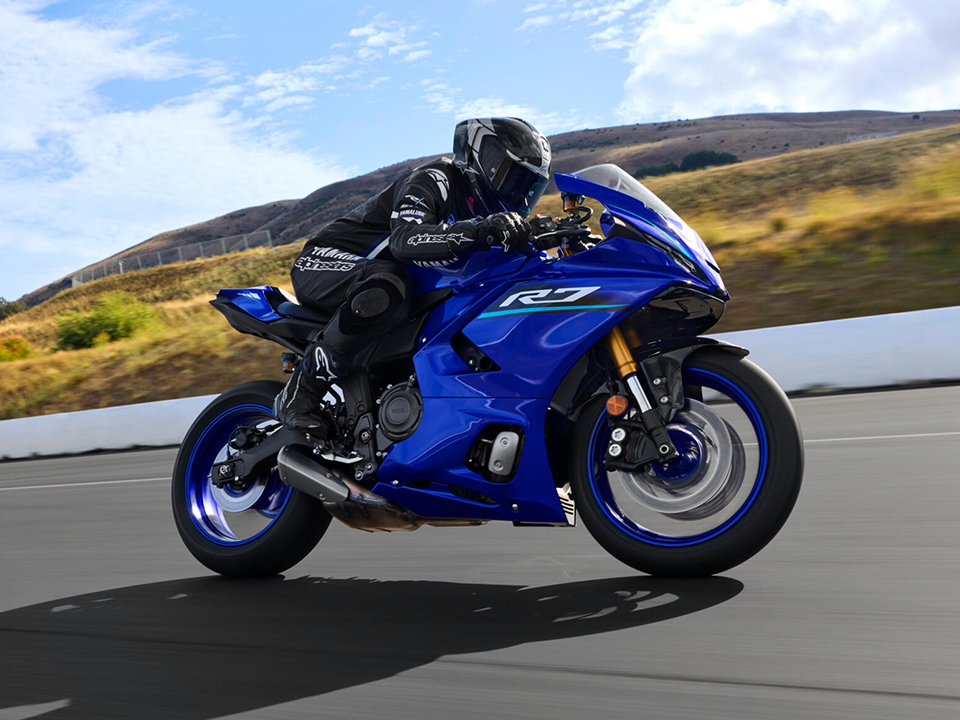Yamaha R7 2026