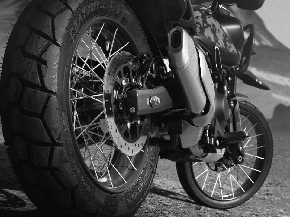 Himalayan Mana Black