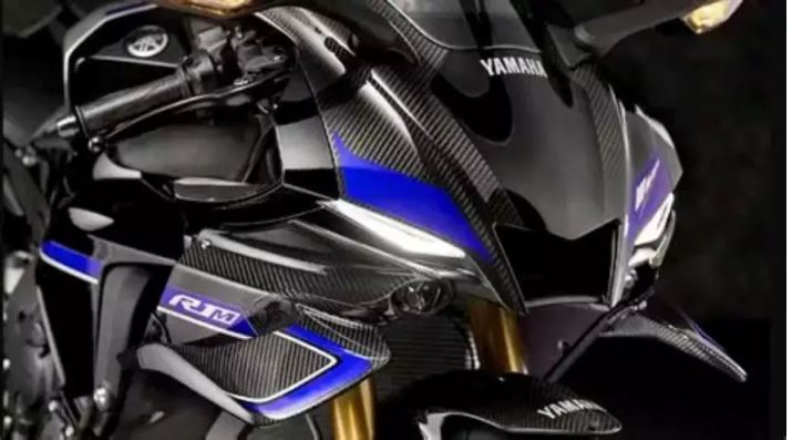 Yamaha R1 V4