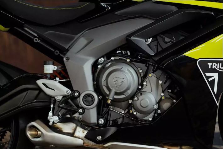 Triumph Daytona 660 Cup