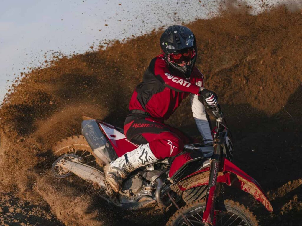 Ducati Desmo450 MX Factory