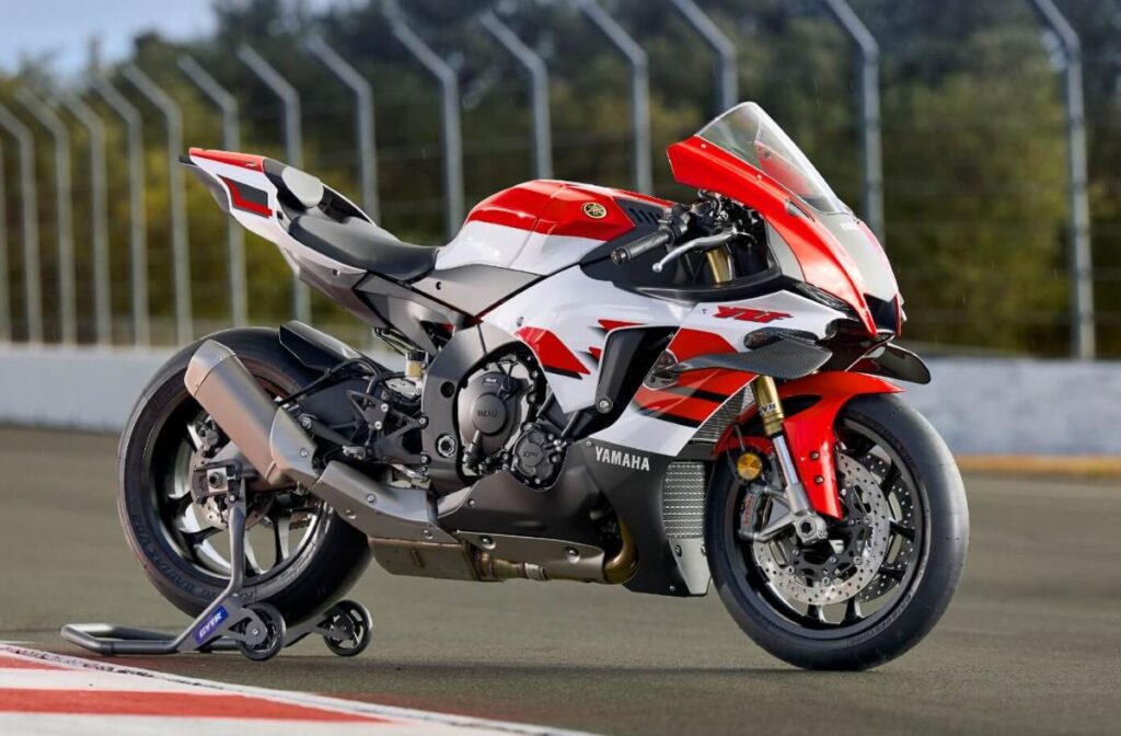 Yamaha YZF-R1 2026 