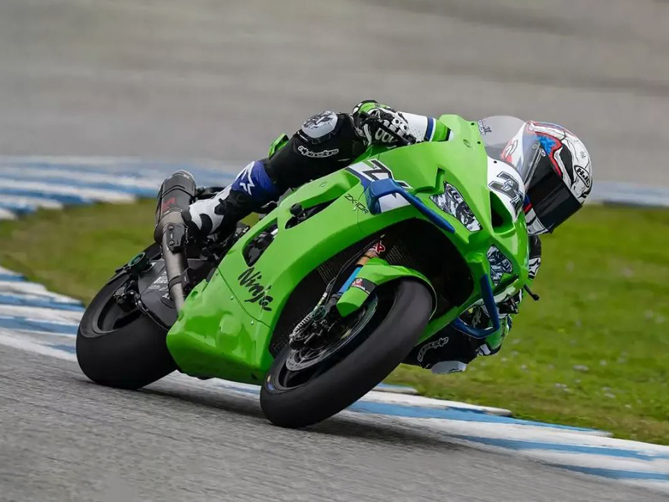 Gerloff domina Portimão