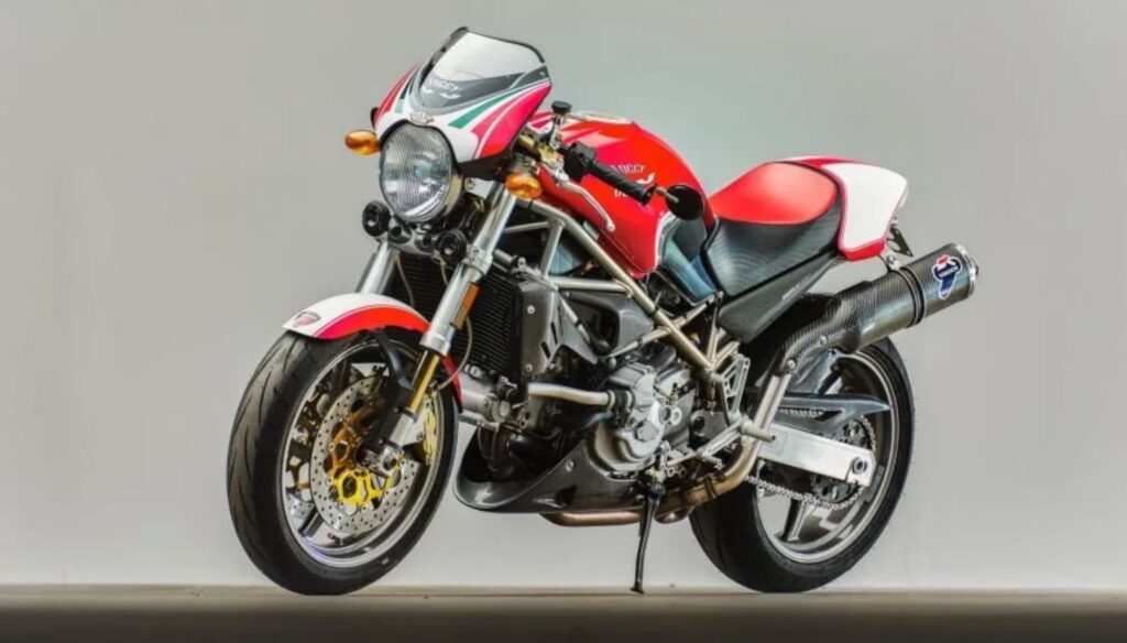 Ducati Monster V2 2026