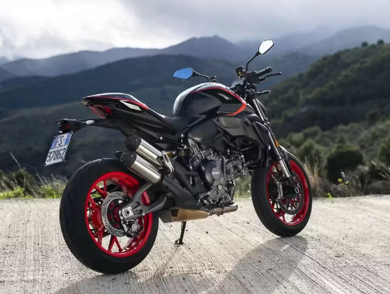 Ducati Monster V2 2026